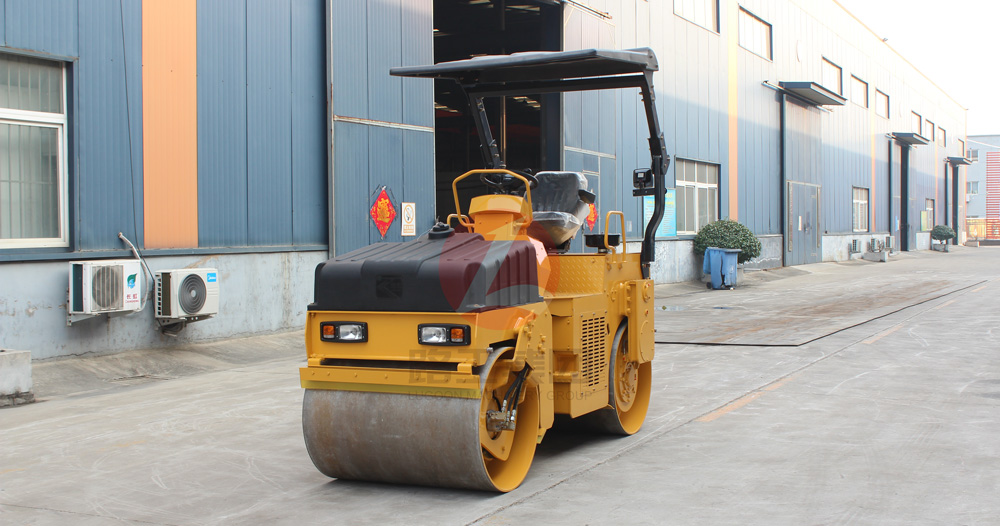 小型壓路機(jī) 小型壓路機(jī)