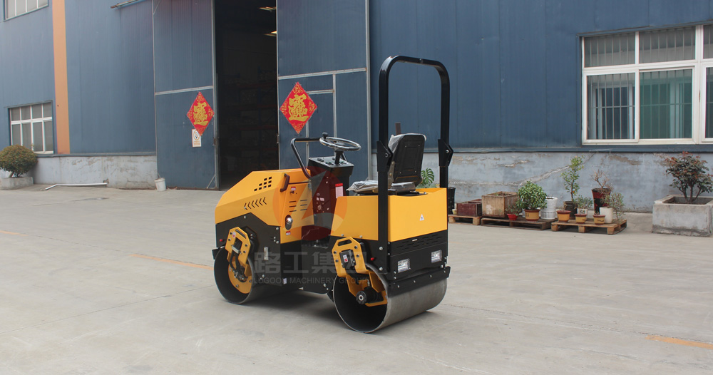 小型壓路機(jī) 小型壓路機(jī)